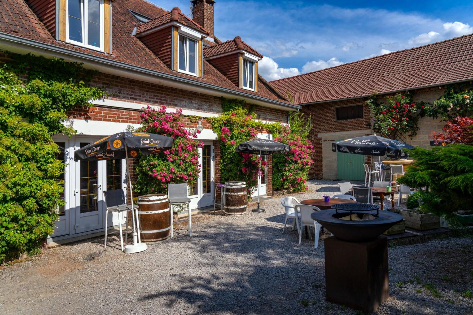 Auberge De L'Arc En Ciel Fauquembergues Exterior foto